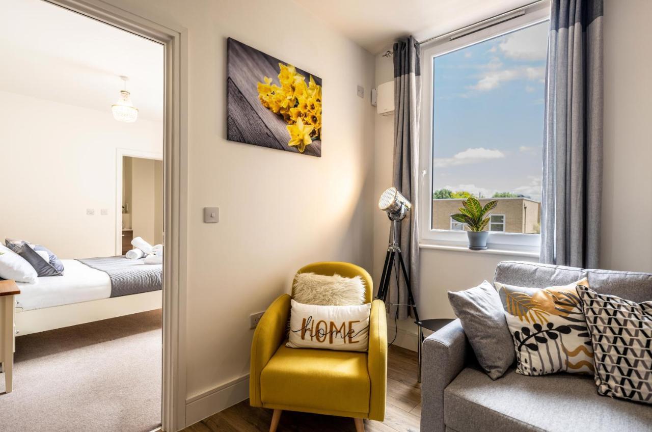 Mission Wave - Venture Apartment Staines-upon-Thames Екстер'єр фото