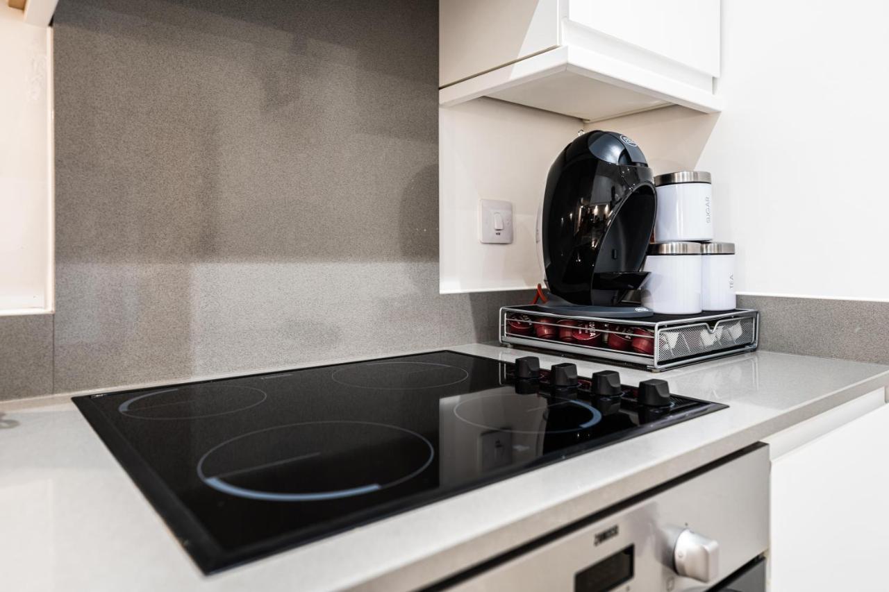 Mission Wave - Venture Apartment Staines-upon-Thames Екстер'єр фото