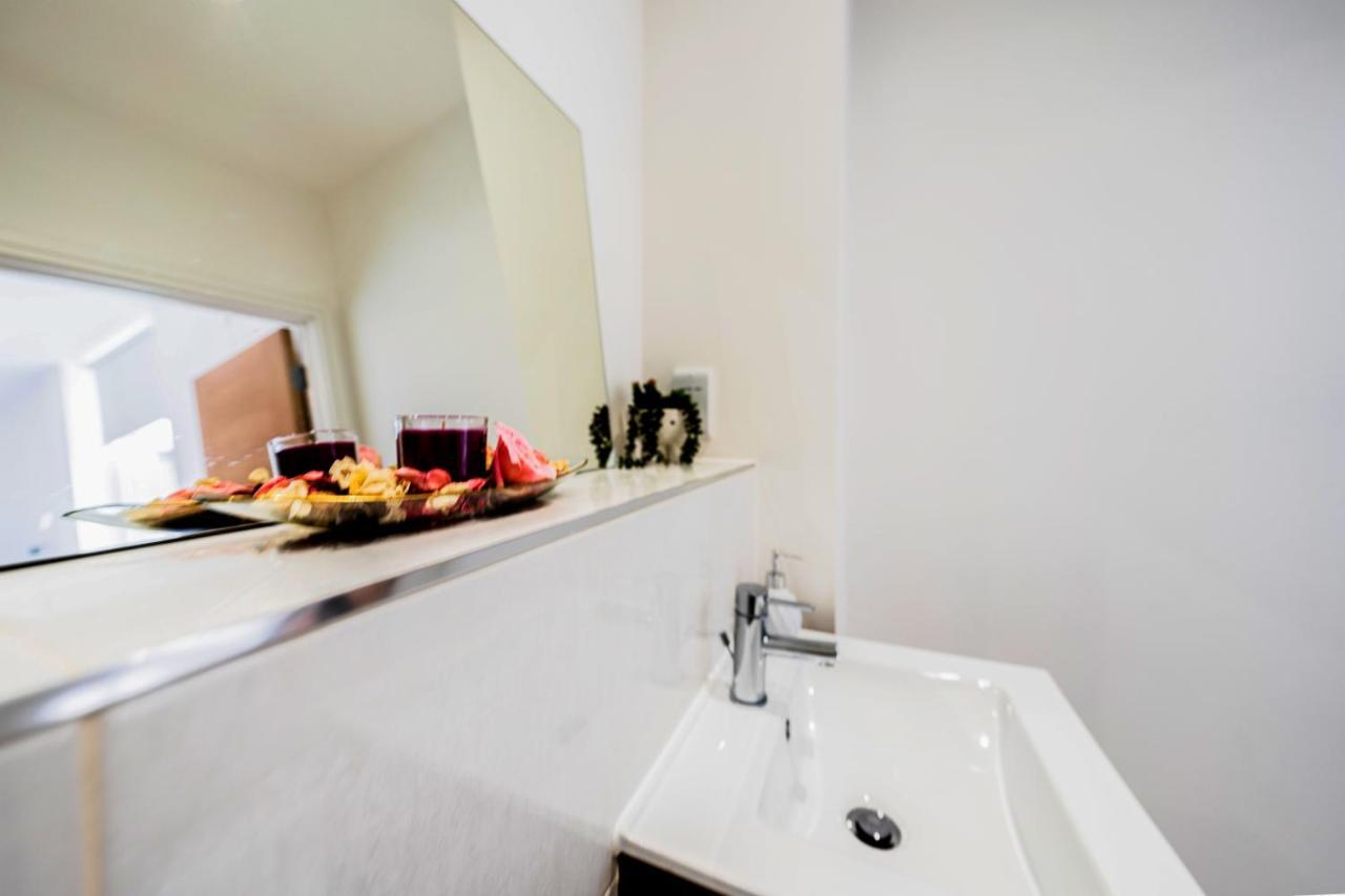 Mission Wave - Venture Apartment Staines-upon-Thames Екстер'єр фото